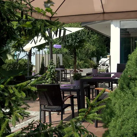 Otel Breakfast - Justina 3*